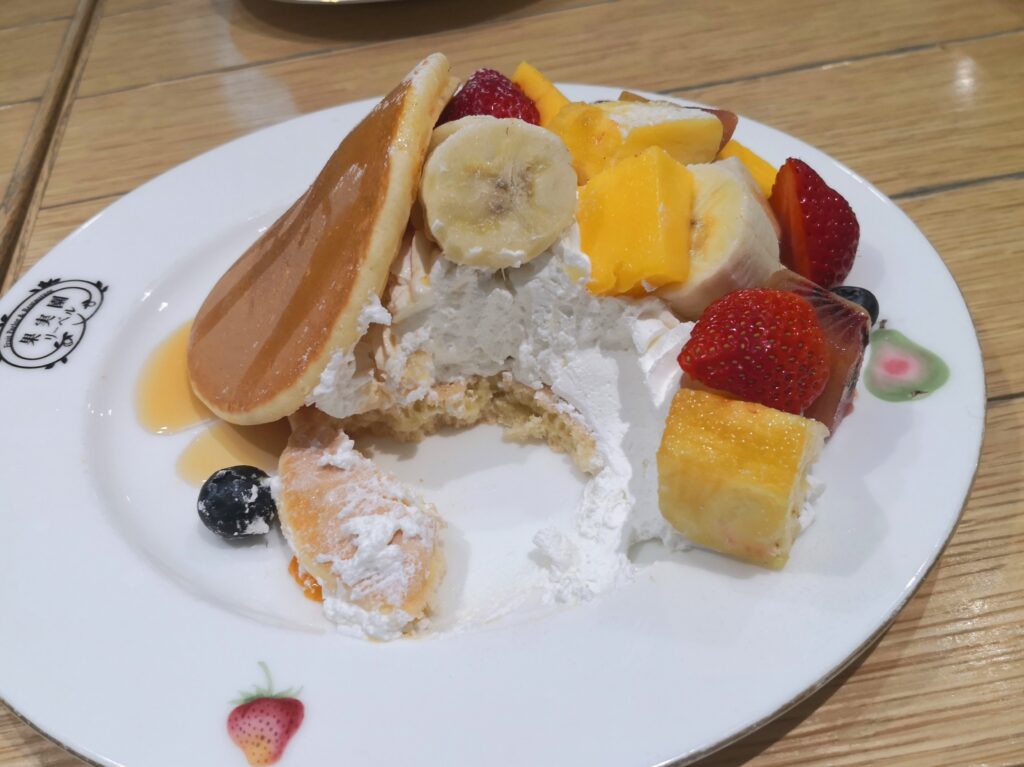 フルーツパンケーキ|果実園リーベル藤沢店